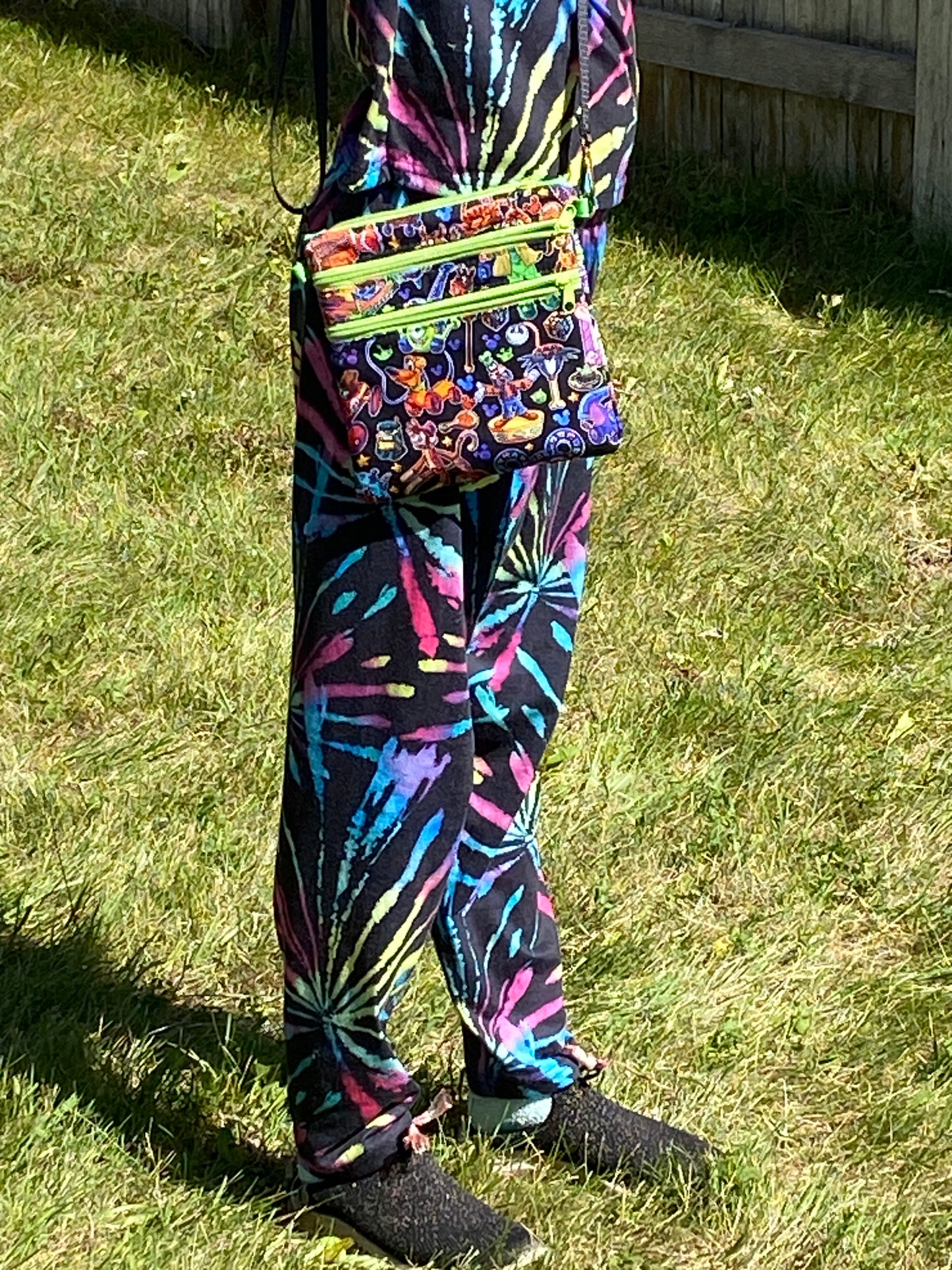 Zippy Shoulder Bag - Disney Characters on Black