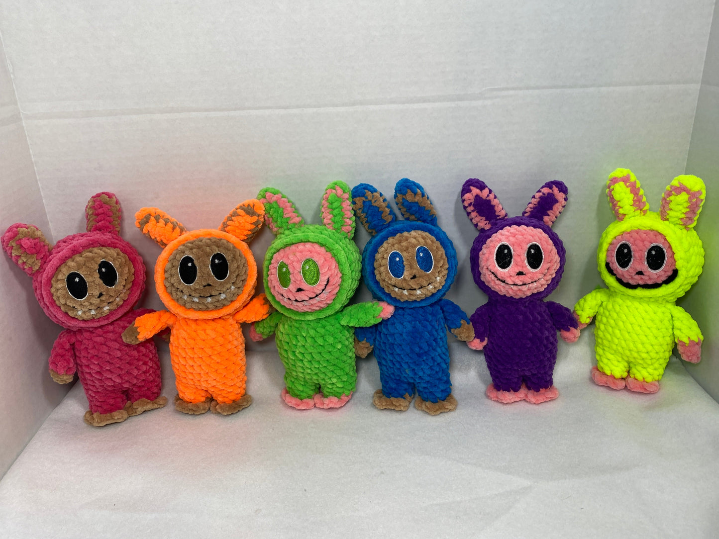 Crochet Happy Bunnies (Lazuzu)
