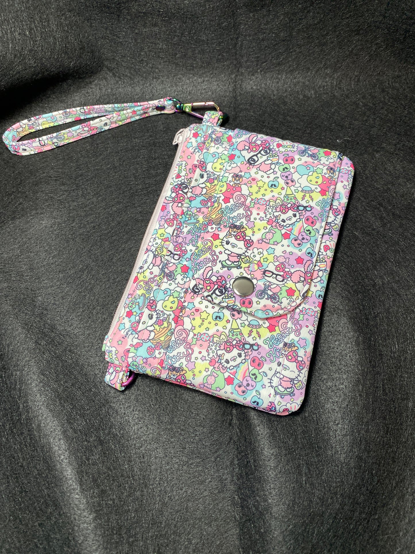 Hello Kitty themed big wallet -Pink