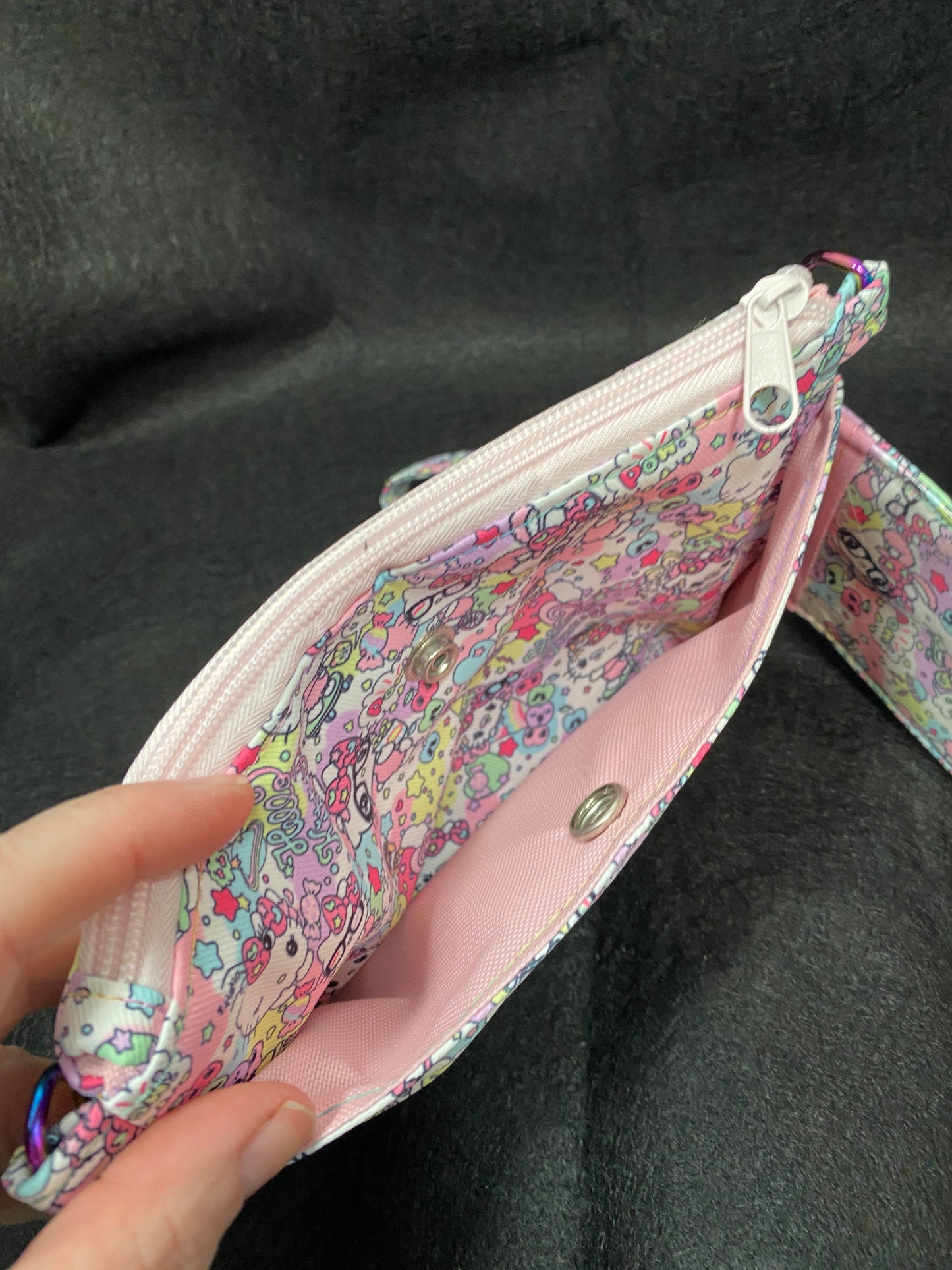 Hello Kitty themed big wallet -Pink