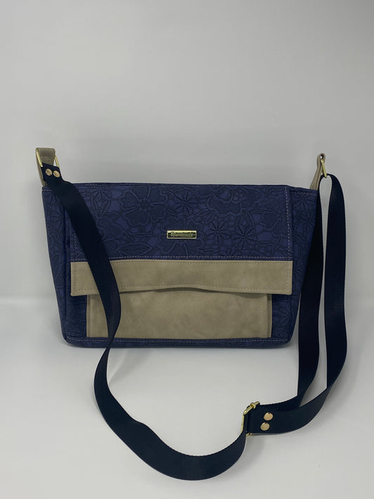 Minifacto Blue and Tan