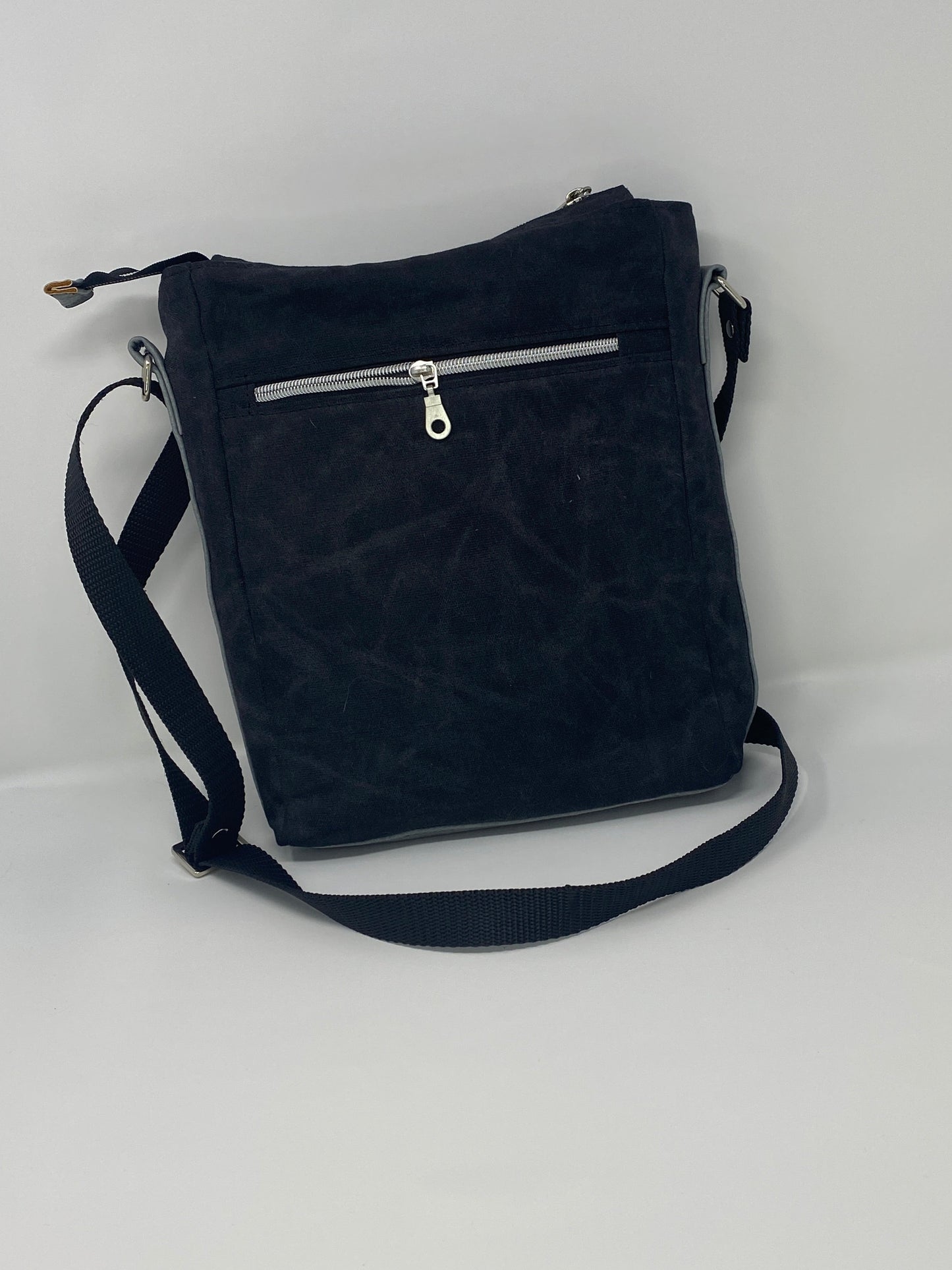 Embroidered Satchel Wolf on black