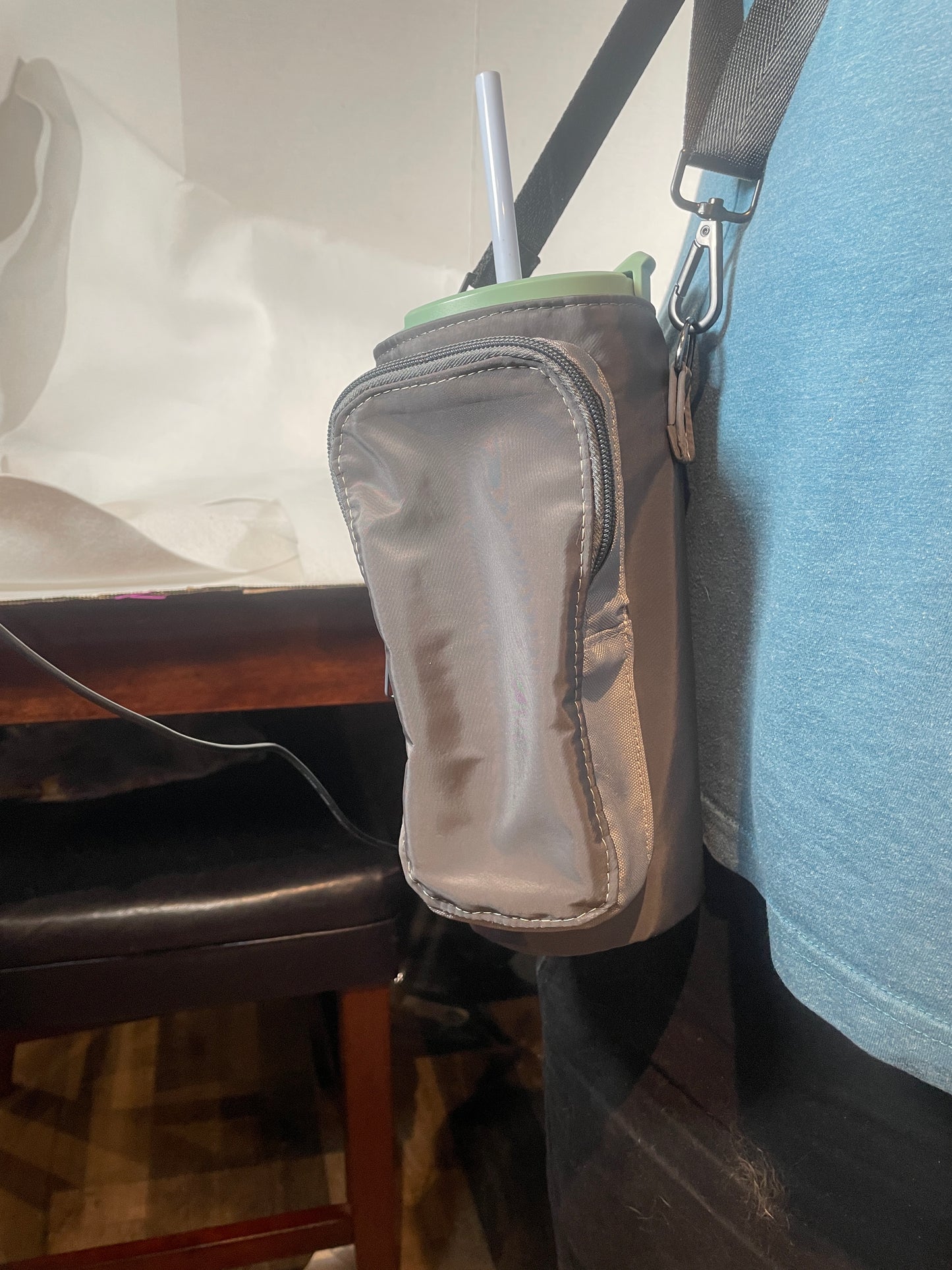 Water Bottle w/ handle Shoulder Bag - Gray